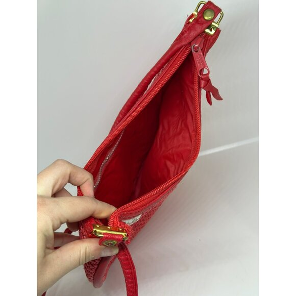 VTG Bob & Alice Women Red Woven Shoulder Bag Gold Accents Zipper Closure Stylish - Picture 6 of 10